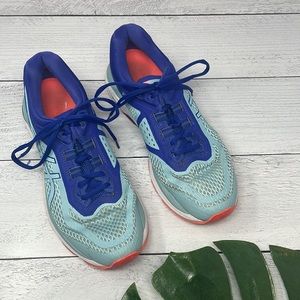 Asics GT-2000 6 Running Shoes in Porcelain Blue / Asics Blue 10 S93